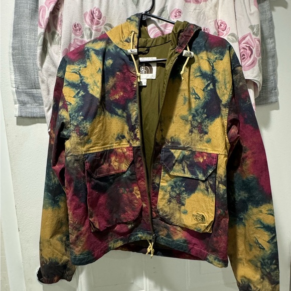 The north face rip stop windbreaker - Picture 3 of 3